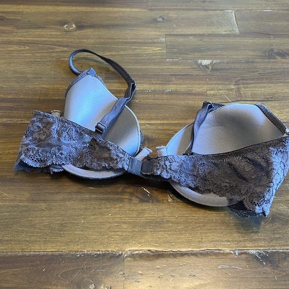 Victoria's Secret Angels IPEX Lace Bra Sexy Gray Demi Wired 36B - Picture 3 of 4
